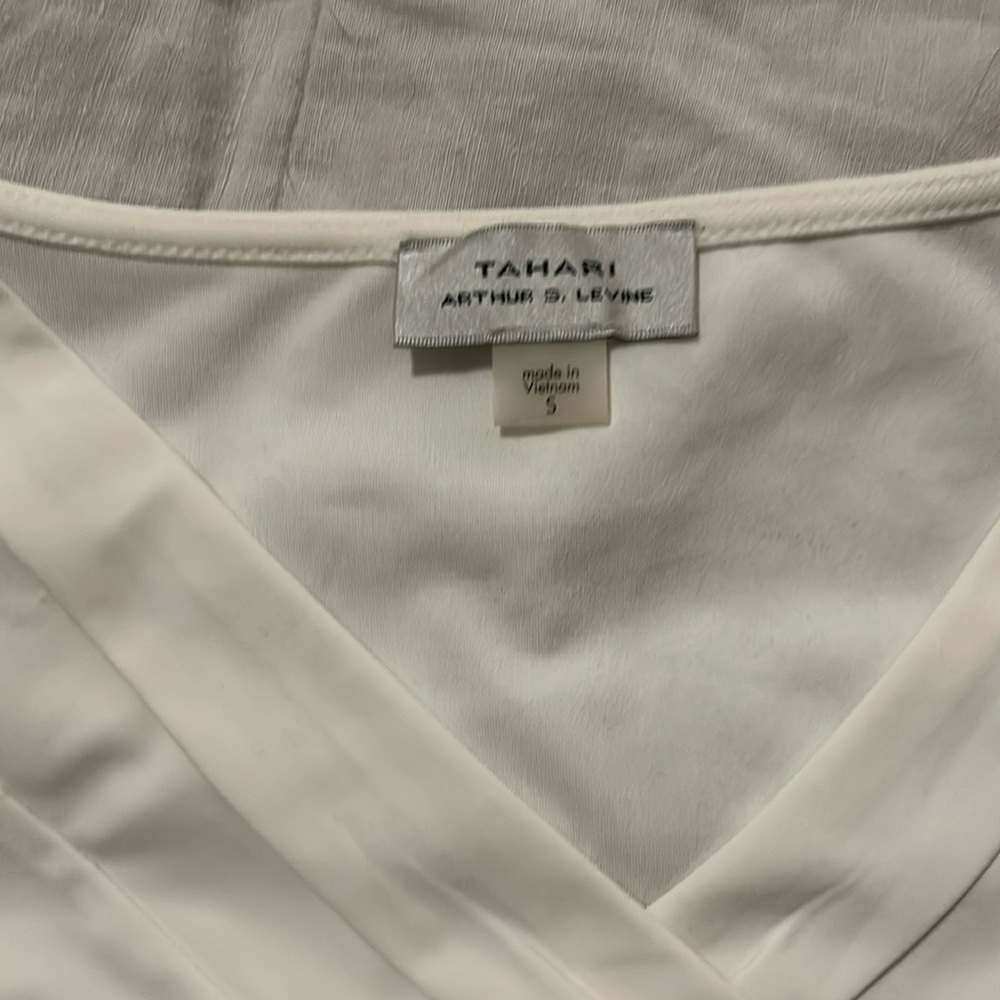Tahari Women’s Blouse